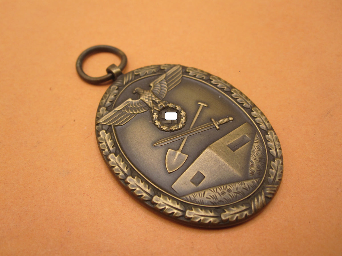 Schutzwallmedaille Deutsches Schutzwall Ehrenzeichen Mint Condition