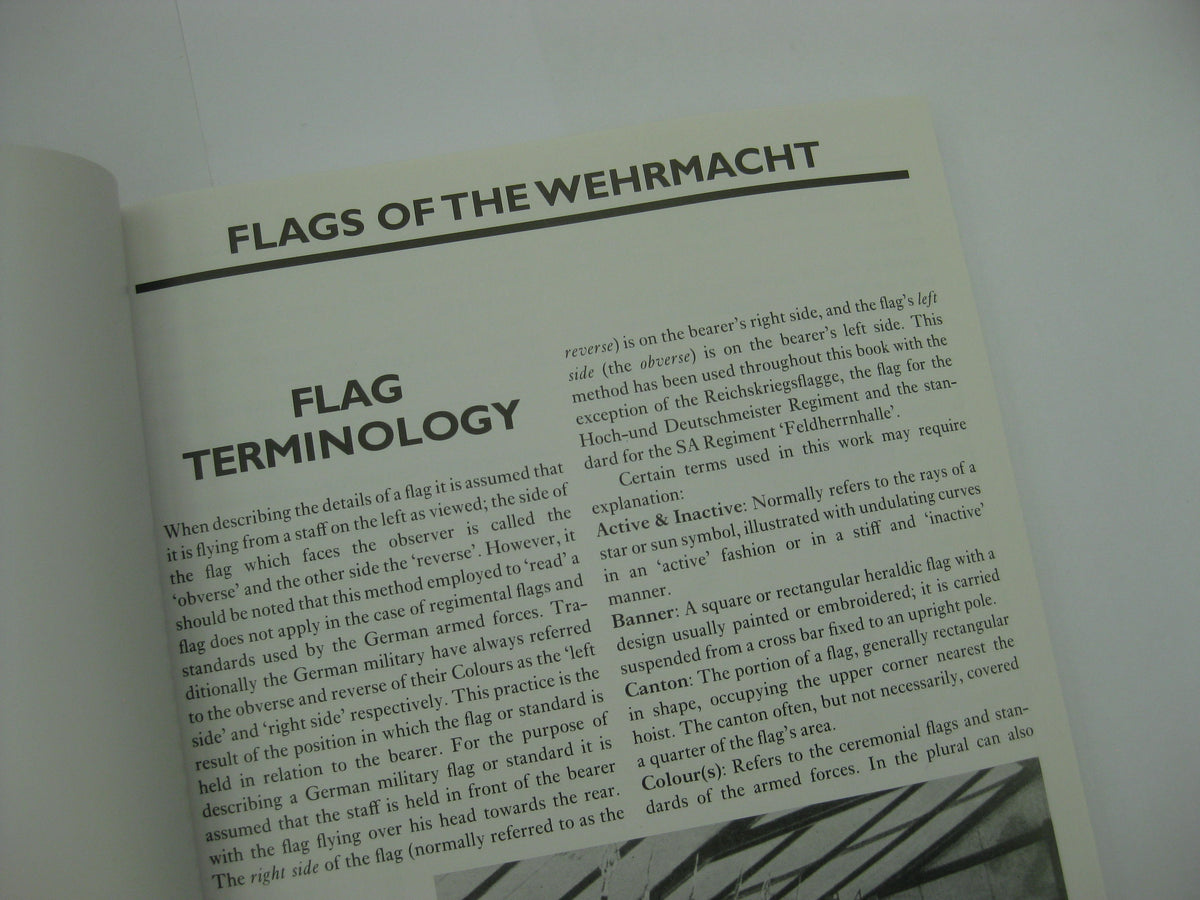 Flaggenkatalog Buch Standarten Fahnen Flaggen 3.Reich RK-Träger H.Heuer