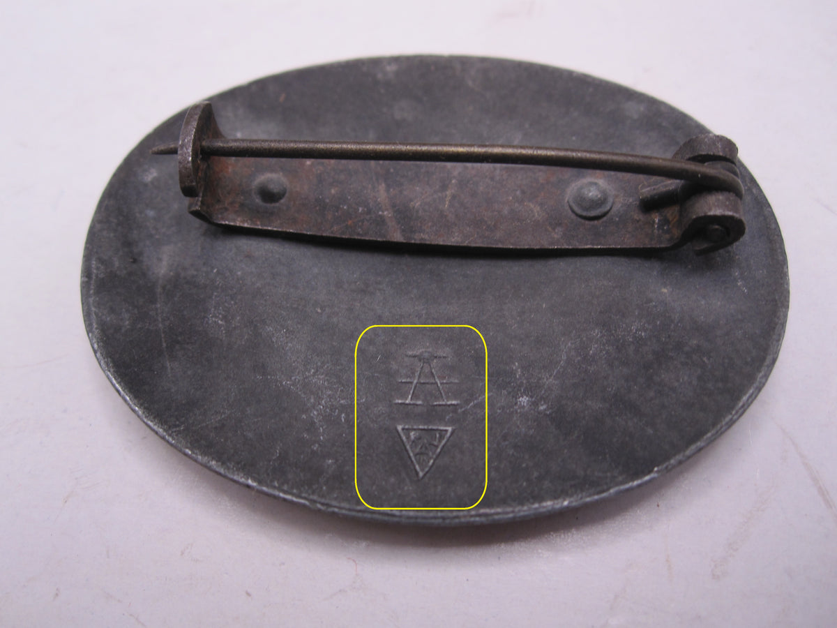 Brosche RAD weibliche Jugend Reichsarbeitsdienst (RAD/wJ) Hersteller: Assmann