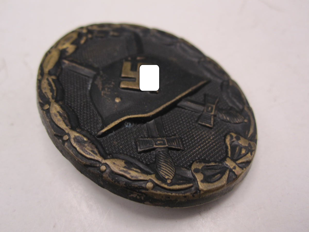 Verwundetenabzeichen 1939 in Schwarz Hersteller: &quot;L/11&quot;