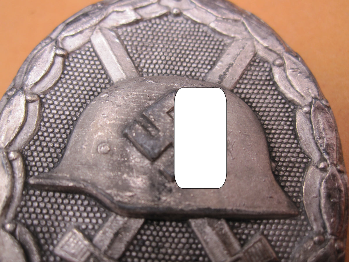 Verwundetenabzeichen in Silber Hersteller: L/18  sehr seltene Variante