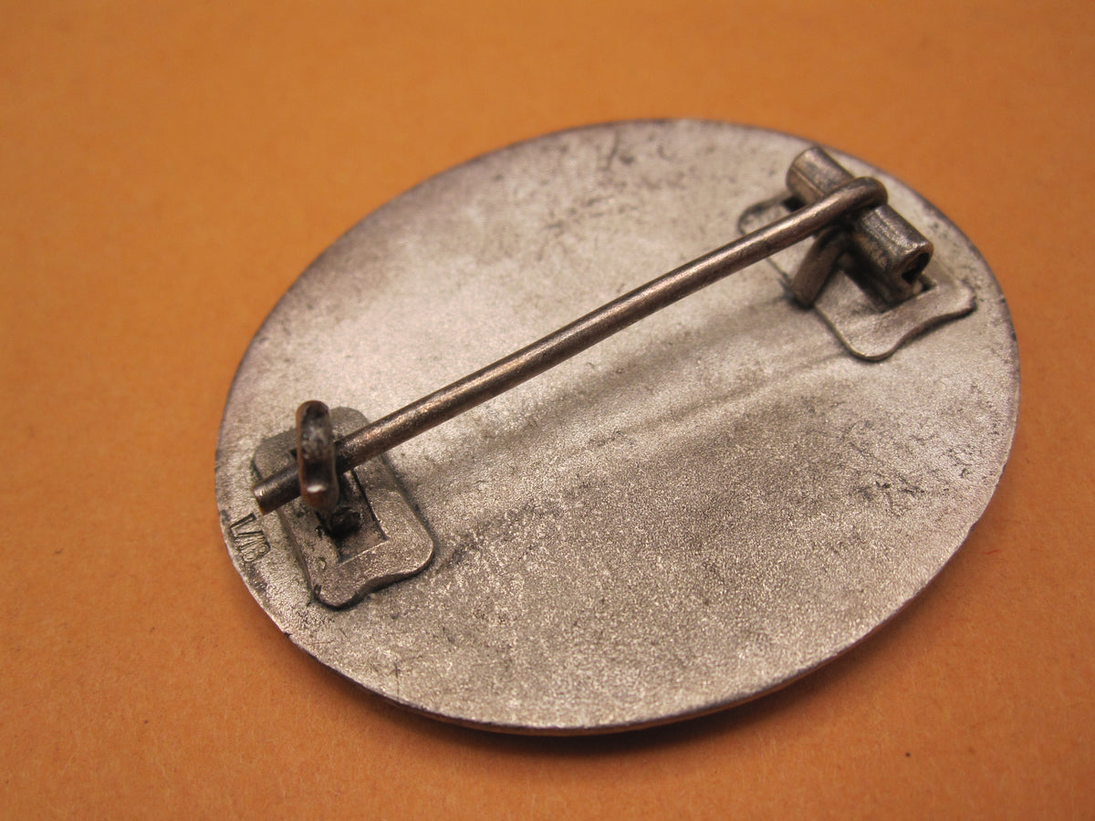 Verwundetenabzeichen in Silber Hersteller: L/18  sehr seltene Variante