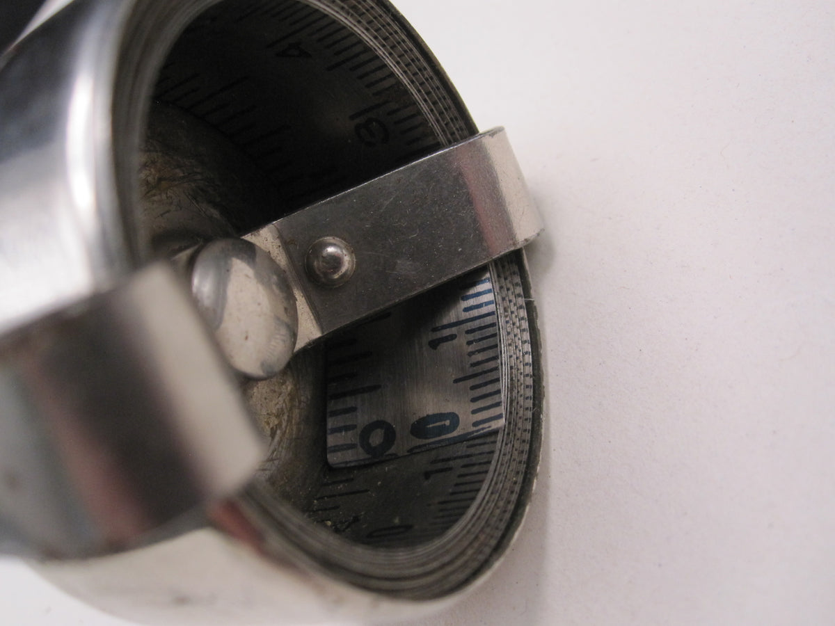 Unbekannt ?????? Bandmaß ??? Wehrmacht Ausrüstung ???