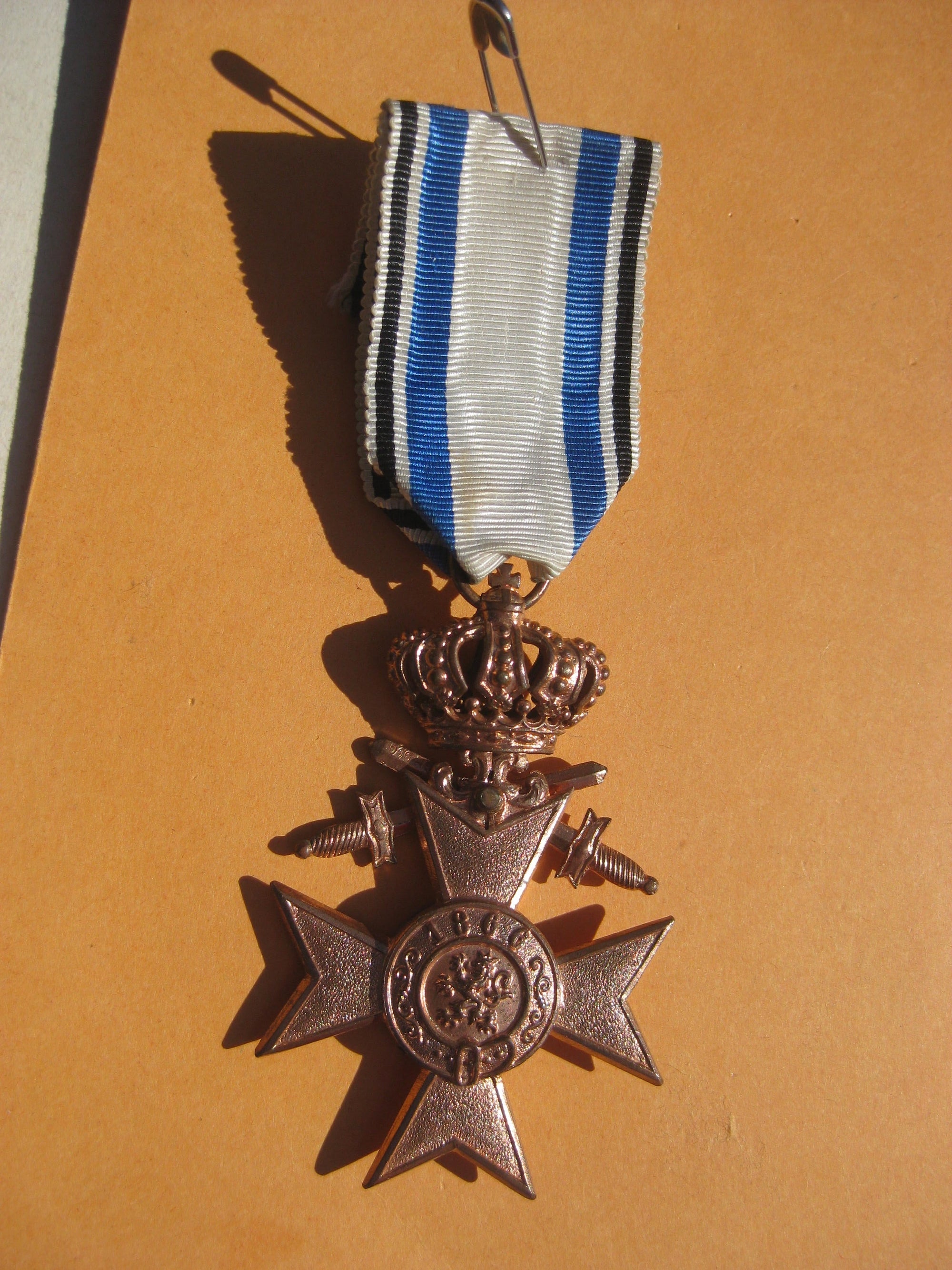 BAYERN Königreich bayrisches Militärverdienstkreuz 3.Klasse mit Krone und Schwertern (MVK) 1866-1918 Mint Condition