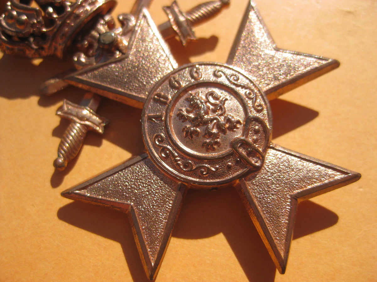 bayrisches Militärverdienstkreuz 3.Klasse mit Krone und Schwertern (MVK) 1866-1918 Mint Condition