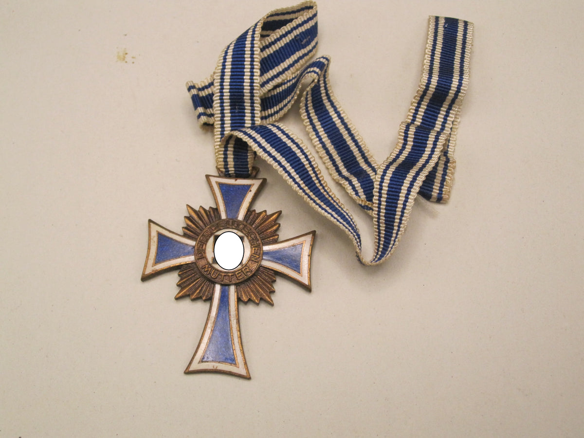 Ehrenkreuz der deutschen Mutter Mutterkreuz in Bronze Dritte Stufe