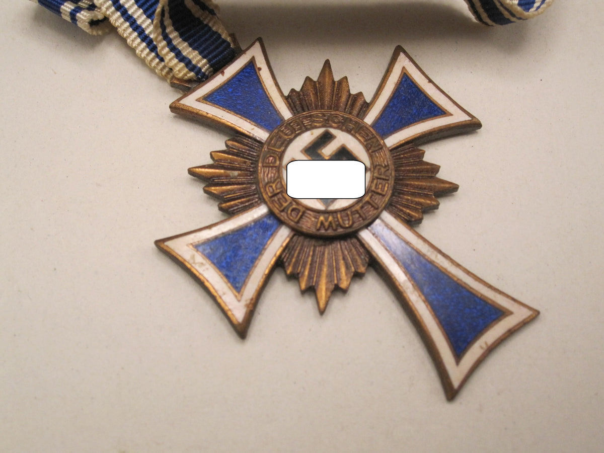 Ehrenkreuz der deutschen Mutter Mutterkreuz in Bronze Dritte Stufe