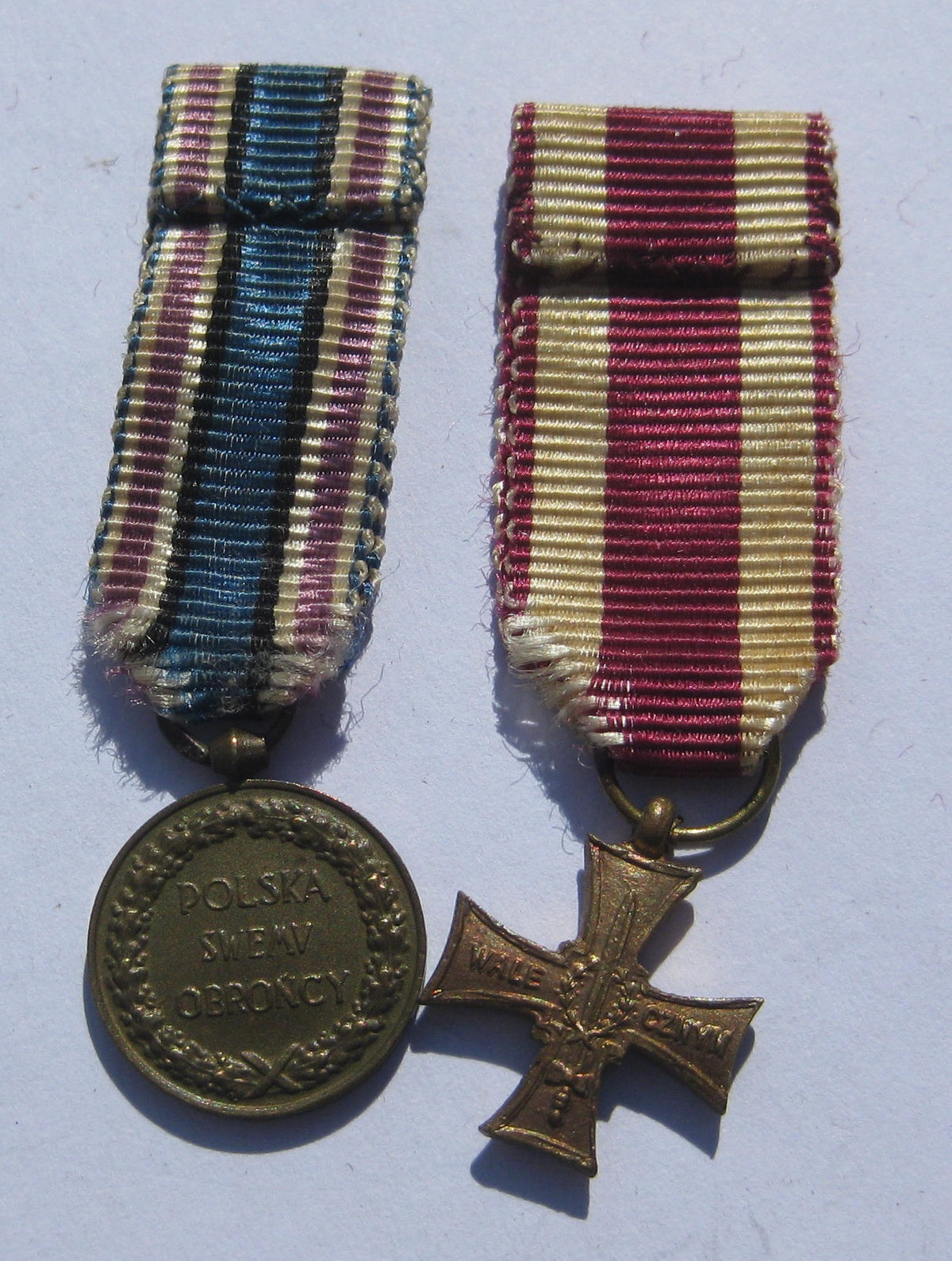 2 x Miniaturen Orden Medaille Polen Beutestücke