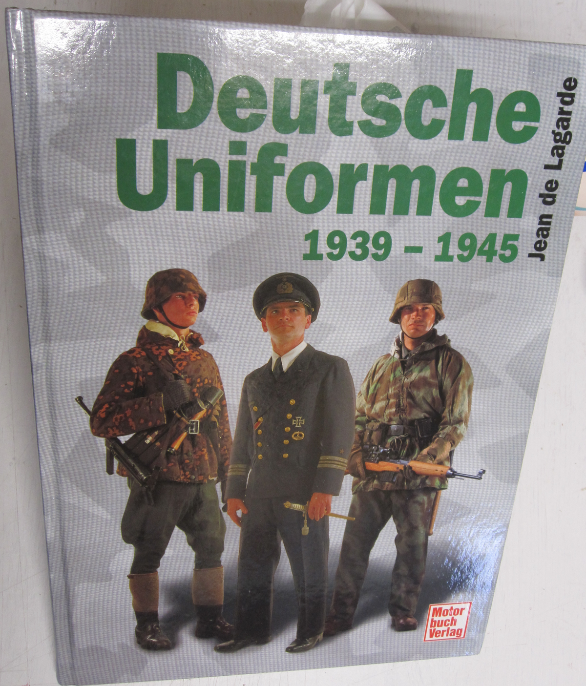 Buch  Deutsche Uniformen 1939 bis 1945