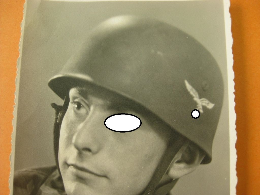 Uniformfoto Fallschirmtruppe Fallschirmschütze der Wehrmacht Springerhelm Fallschirmjägerhelm Stahlhelmfoto 3.Reich