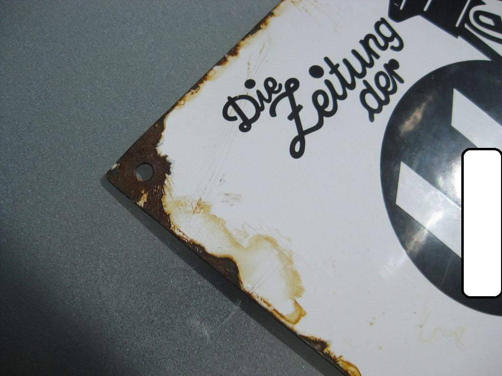 Emailleschild Die Zeitung der Waffen SS Das schwarze Korps OFFEN RAU ZACKIG