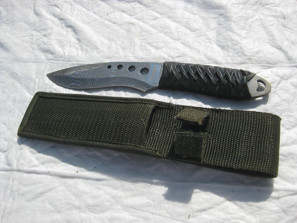 Blankwaffen TOMAHAWK Dolch Haumesser Degen Südamerika Nordamerika Wurfmesser Jagdmesser Sammelmesser Sammlermesser Sammlerstück Bowie Indianer indianisch ?? unbekannt