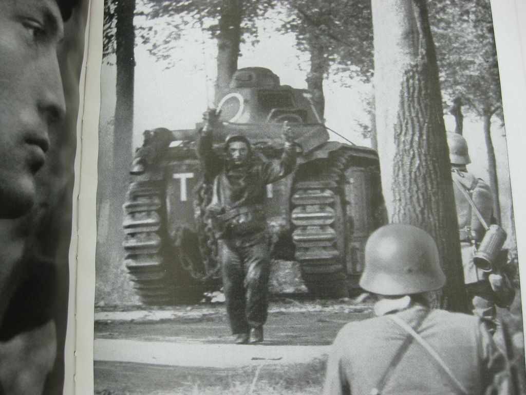 Buch Bildband MIT HITLER IM WESTEN / SONDERAUSFÜHRUNG (Roter Einband) Heinrich Hoffmann