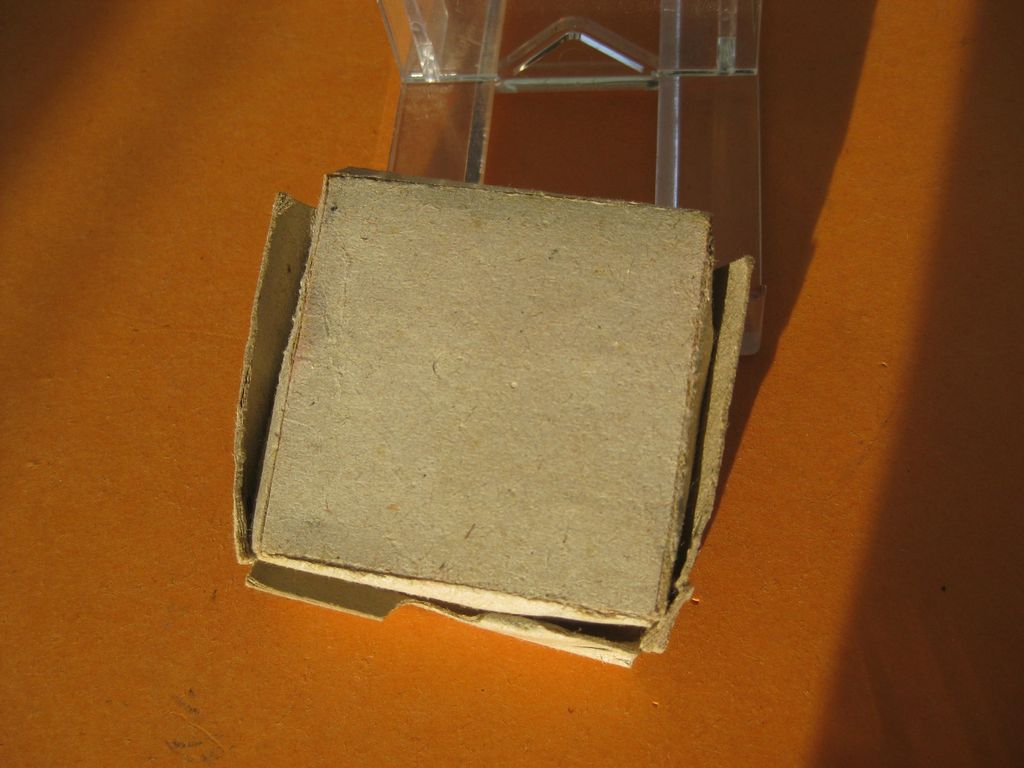 Verwundetenabzeichen in Schwarz in der Verkaufsschachtel/Verpackung /Etui