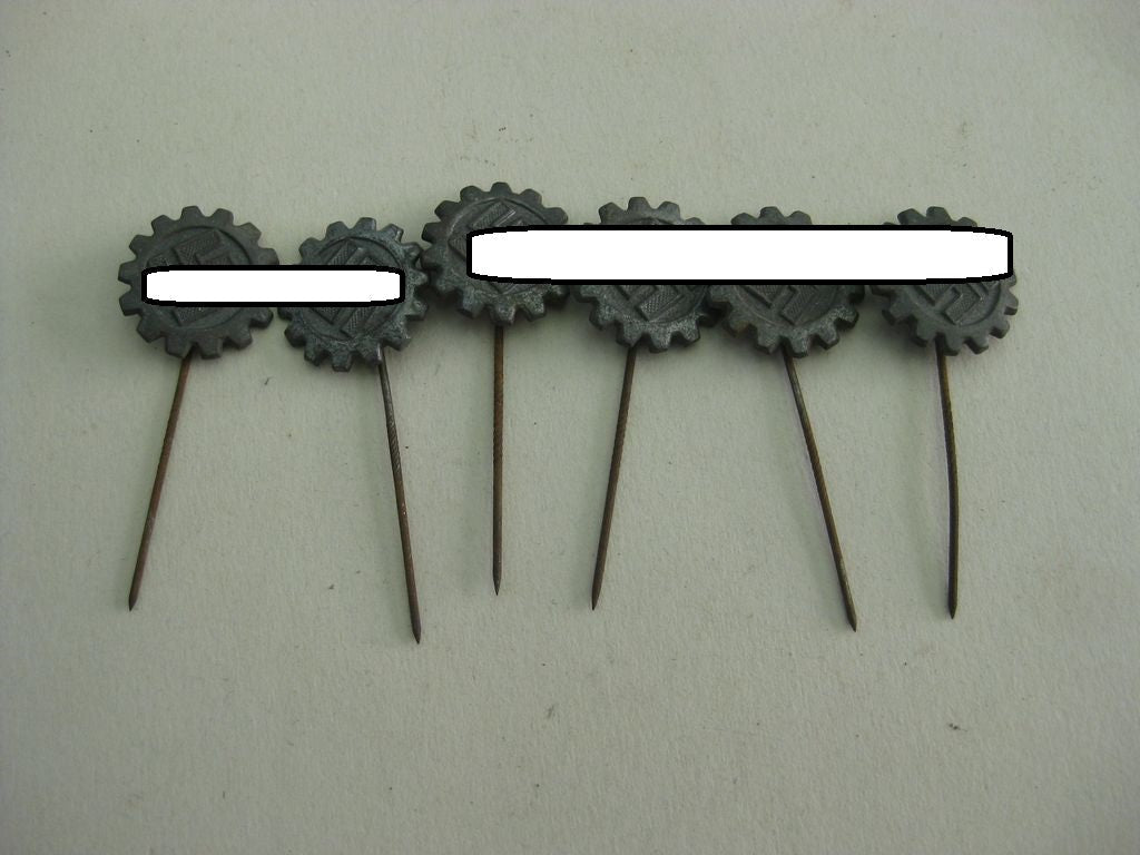 Mitgliedsabzeichen Deutsche Arbeitsfront (DAF) Hersteller: M1/184