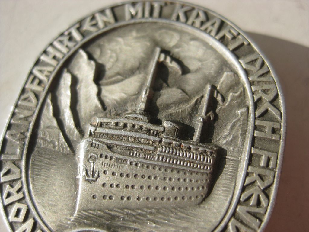 Veranstaltungsabzeichen Treffabzeichen Abzeichen Nordlandfahrten mit Kraft durch Freude 1939 (KdF) Hersteller: Hoffstätter in Bonn