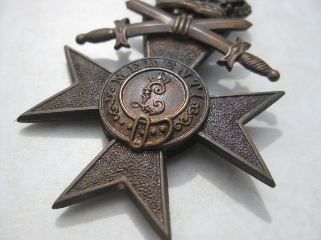 bayrisches Militärverdienstkreuz 3.Klasse mit Krone und Schwertern (MVK) 1866-1918 SEHR SELTENE VARIANTE
