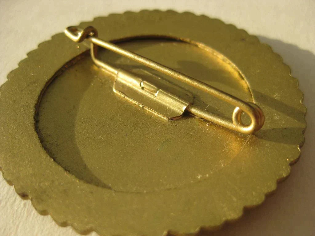 Große goldene Ehrennadel der Tiroler Gaumeisterabzeichen PISTOLE 1942 Mint Condition