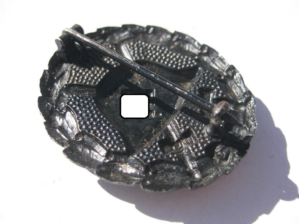 Verwundetenabzeichen in Schwarz 1.Form  -Variante- sog. Legion Condor mit Verleihungsurkunde Frankreichfeldzug Westfront 1940