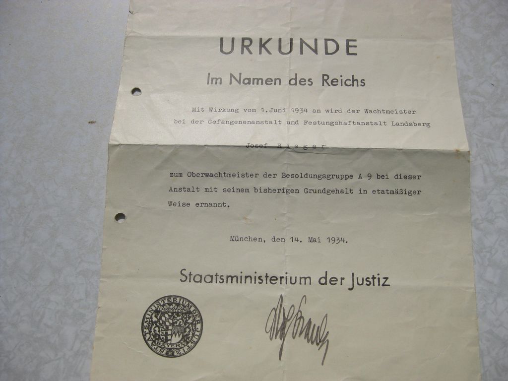 Strafanstalt LANDSBERG am Lech Beförderungsurkunden Wachmann Schließer von ADOLF HITLER !!!! 3.Reich