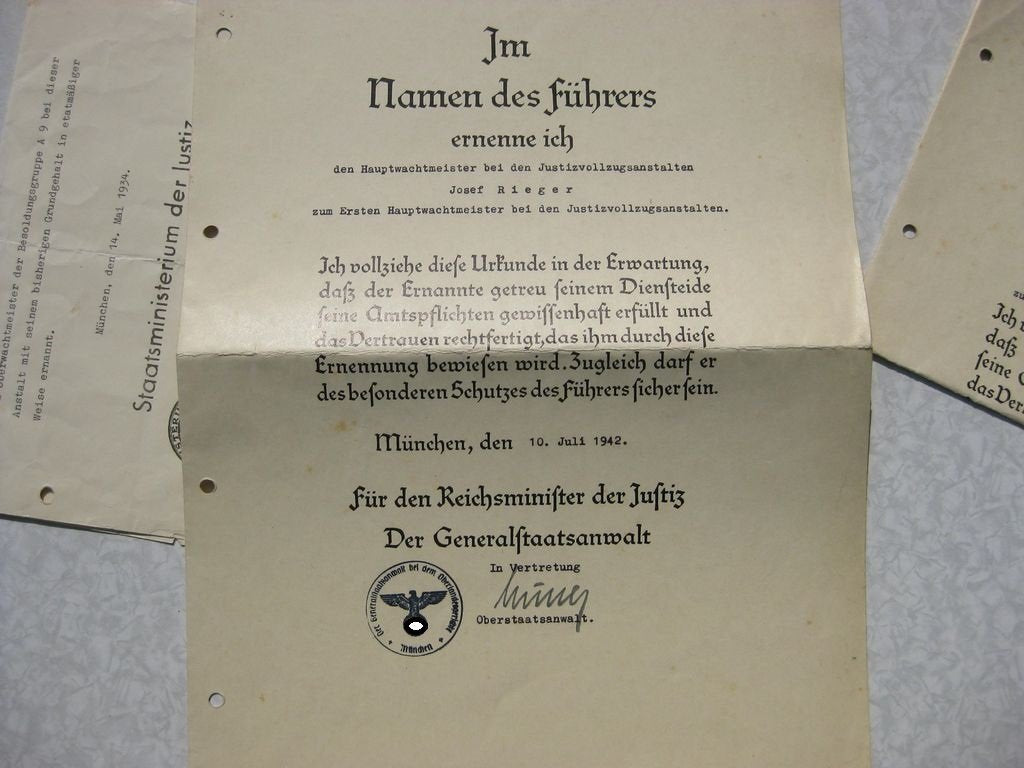 Strafanstalt LANDSBERG am Lech Beförderungsurkunden Wachmann Schließer von ADOLF HITLER !!!! 3.Reich