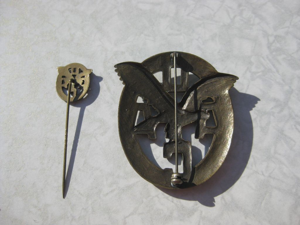 ADAC Automobil - Sportabzeichen in Bronze im Verleihungsetui Abzeichen Ehrenzeichen