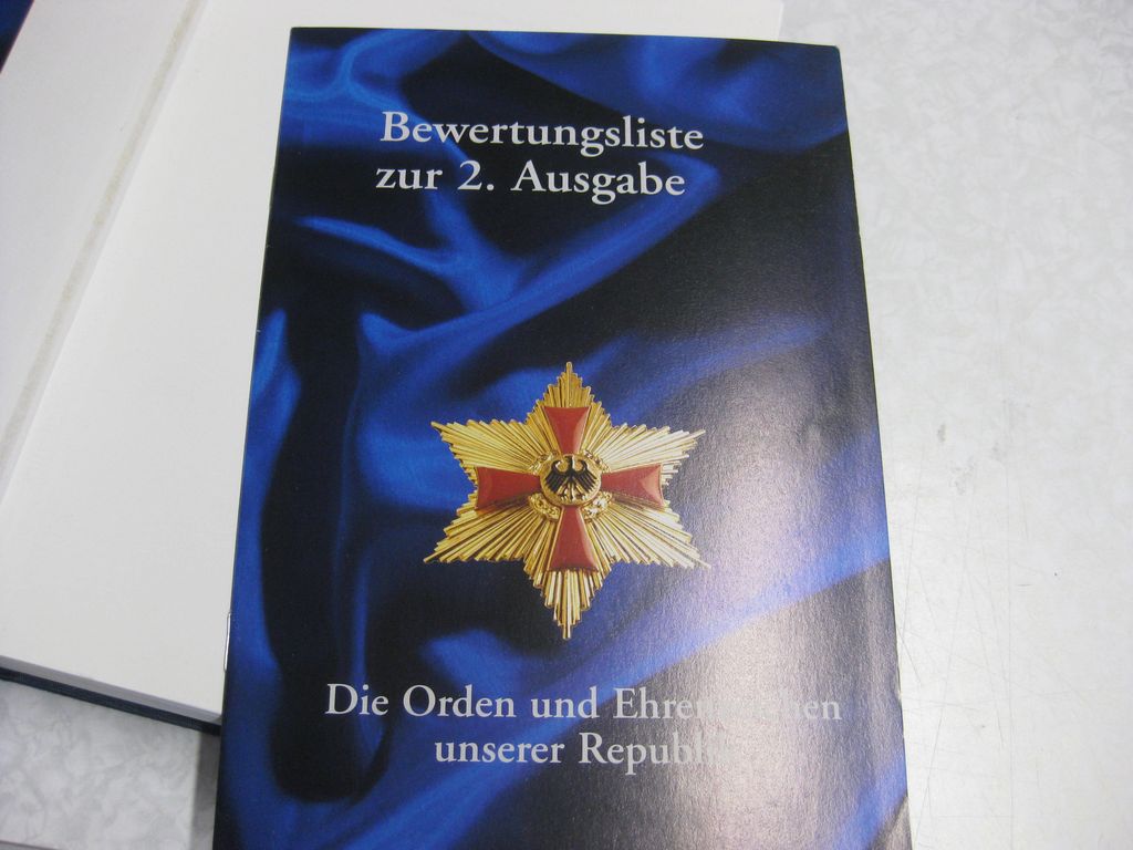 Ordenskatalog Buch Die Orden und Ehrenzeichen unserer Republik BRD Deutschland