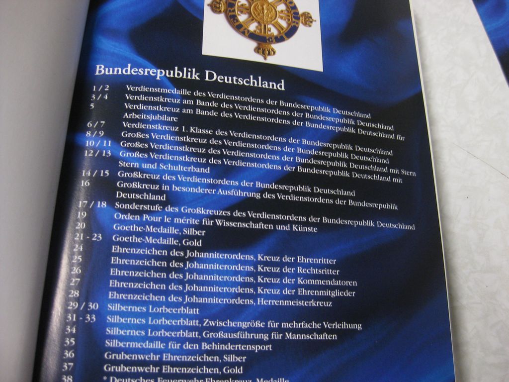 Ordenskatalog Buch Die Orden und Ehrenzeichen unserer Republik BRD Deutschland