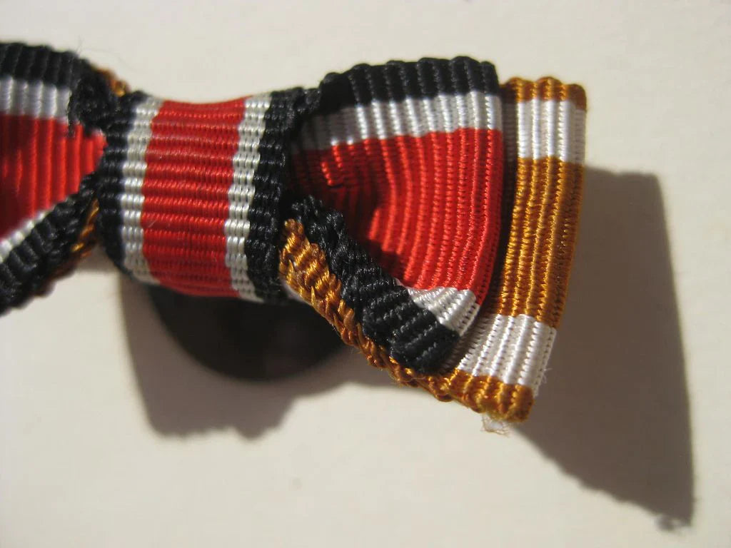 Feldspange Eisernes Kreuz 2.Klasse  1939 (EK2/39) Schutzwallmedaille, Knopflochschleife