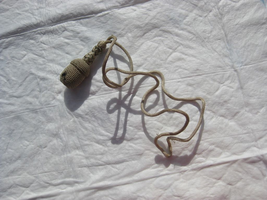 unbekanntes Portepee / Troddel / Faustriemen