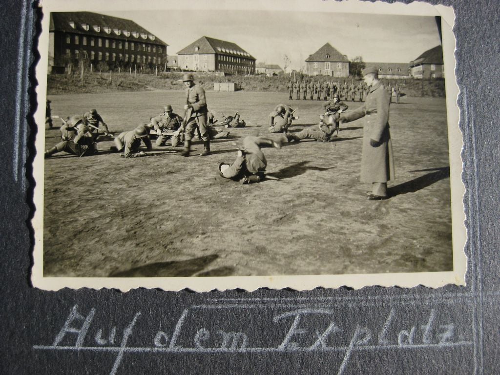 2x Fotoalbum St. Nazaire Festung St. Malo Le Havre Lorient D-Day Gefangenschaft in England 1944 bis 1947 Chadderton Oldham Manchester