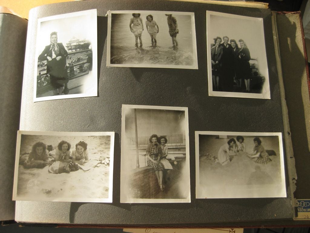 2x Fotoalbum St. Nazaire Festung St. Malo Le Havre Lorient D-Day Gefangenschaft in England 1944 bis 1947 Chadderton Oldham Manchester