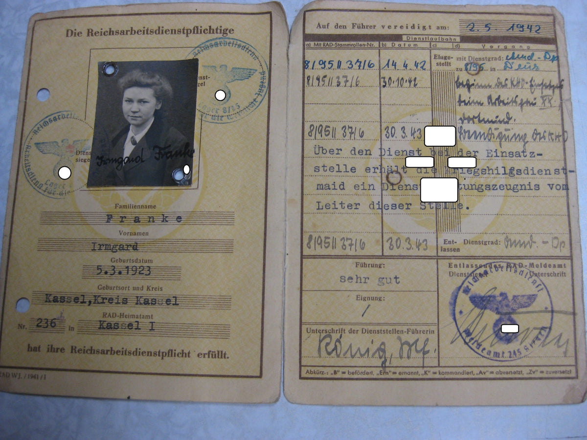 Arbeitsdienstpaß weiblicher Reichsarbeitsdienst (RADwJ)1942 in Kassel Gau Kurhessen