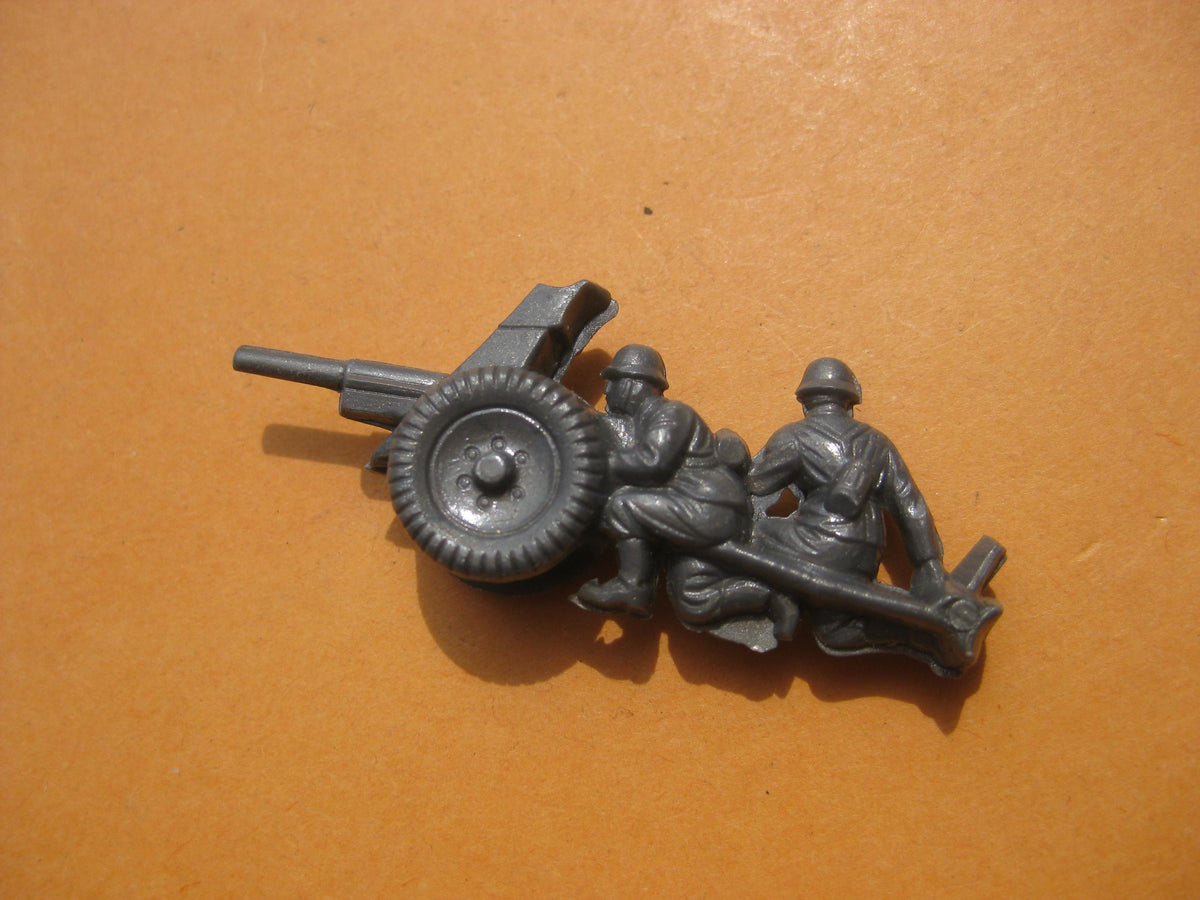 Winterhilfswerk (WHW) Abzeichen 8,8 Flaktruppe Artillerie Spielzeug Wehrmacht