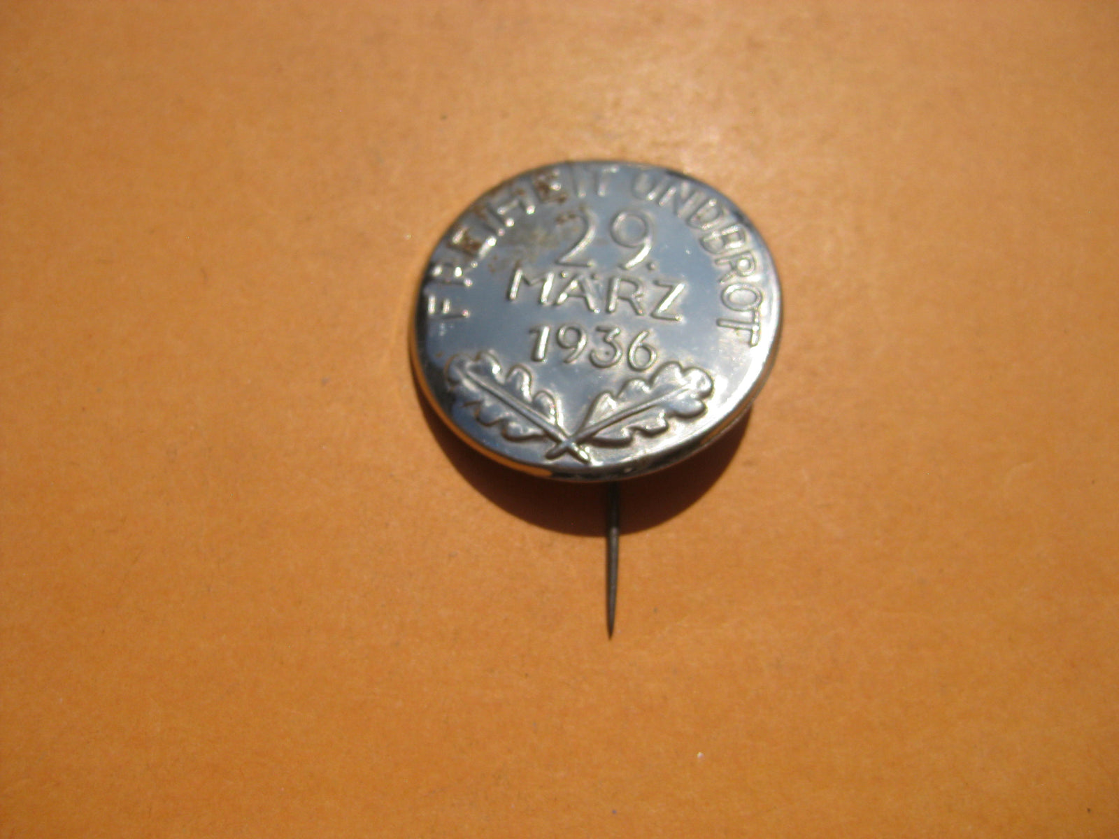 Abzeichen Freiheit und Brot 1936