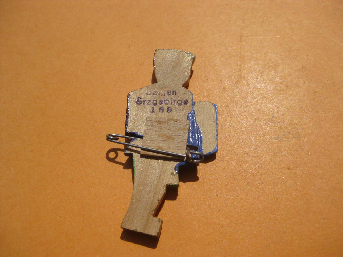 Winterhilfswerk (WHW) Abzeichen