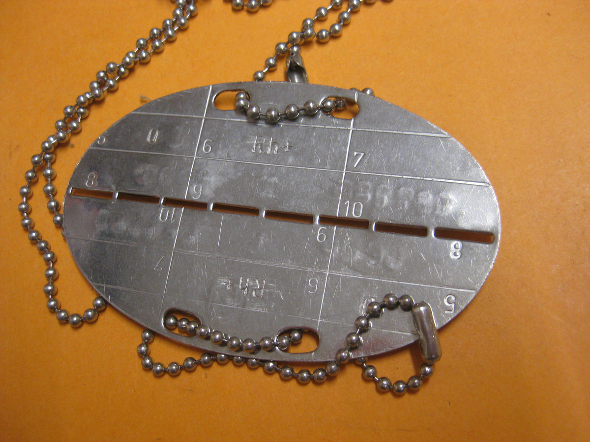 Erkennungsmarke KEIN Bodenfund !! 1000% alt und ORIGINAL Bundeswehr