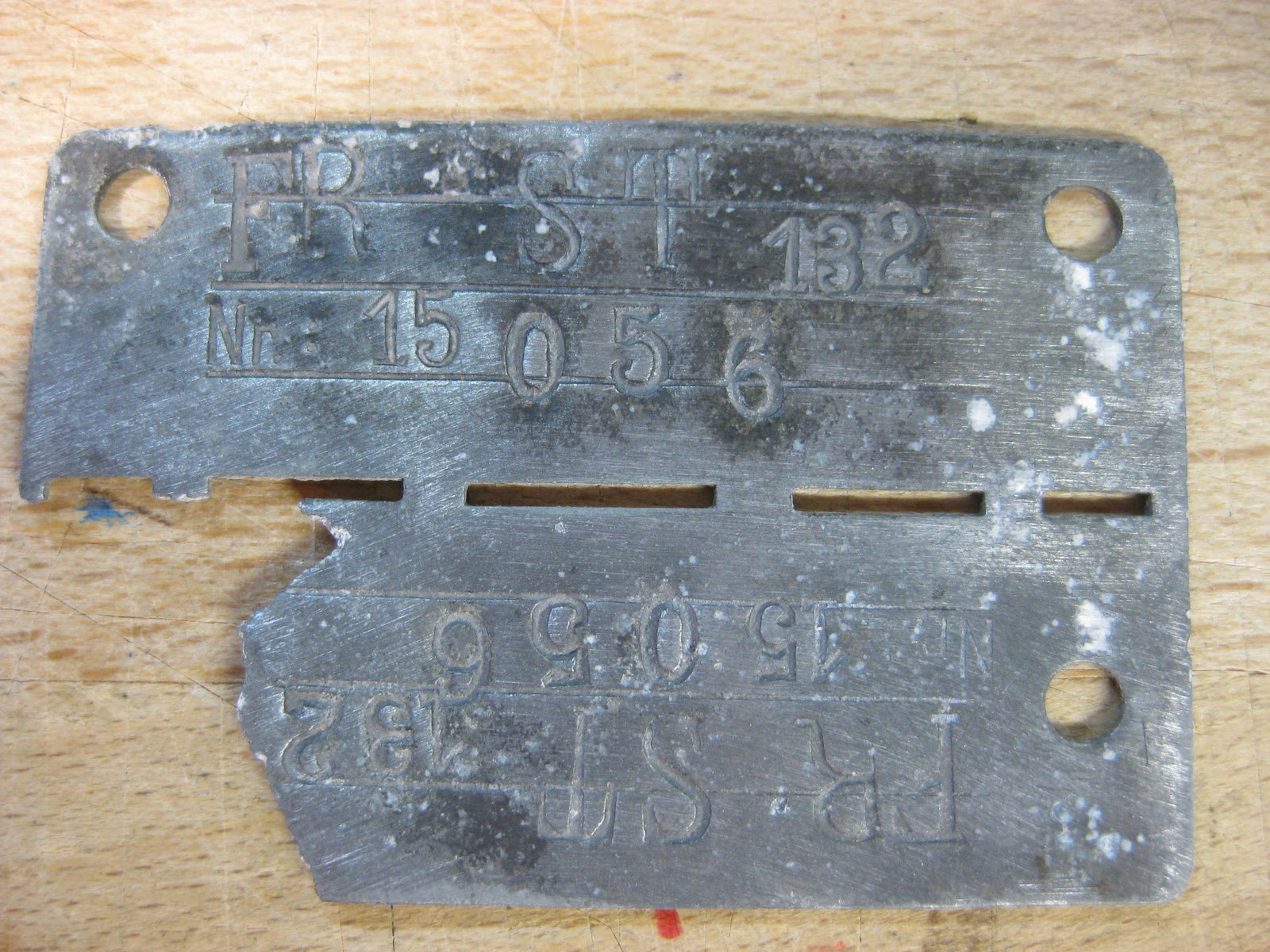 Kriegsgefangenen Erkennungsmarke 1000% alt und ORIGINAL Front Stalag 132 in Mayenne Frankreich