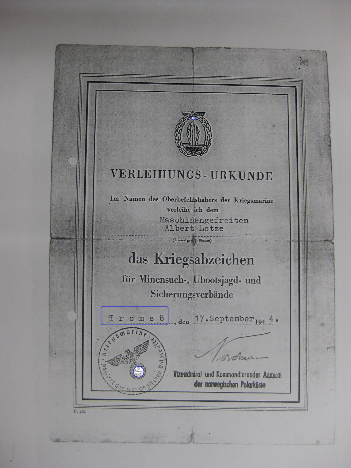 Kopie von Verleihungsurkunde Kriegsmarine Lapplandschild Minensucherkriegsabzeichen Norwegen