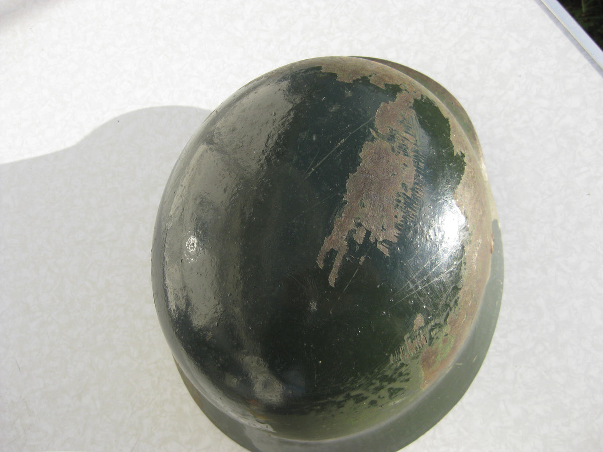 Stahlhelmglocke M35 Wehrmachtshelm mit beiden Abzeichen