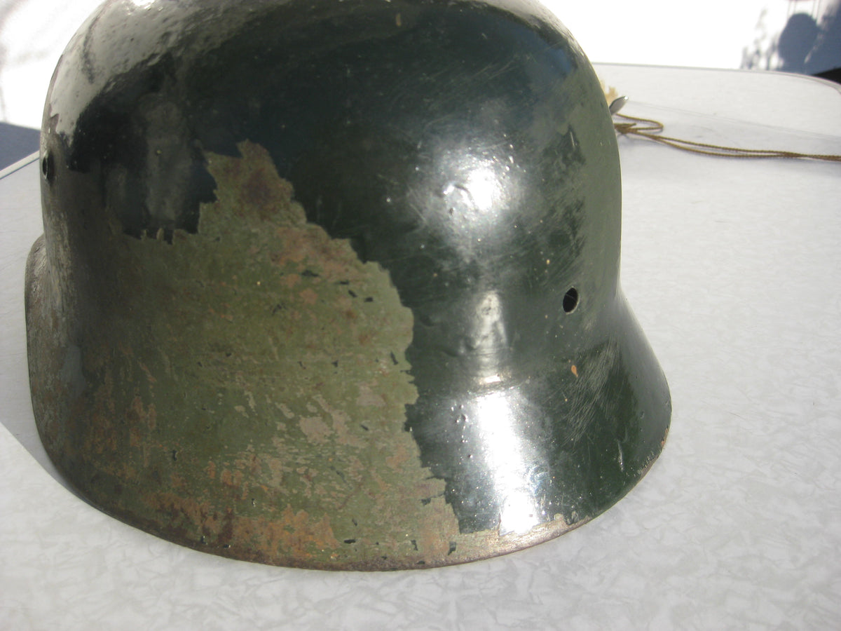 Stahlhelmglocke M35 Wehrmachtshelm mit beiden Abzeichen