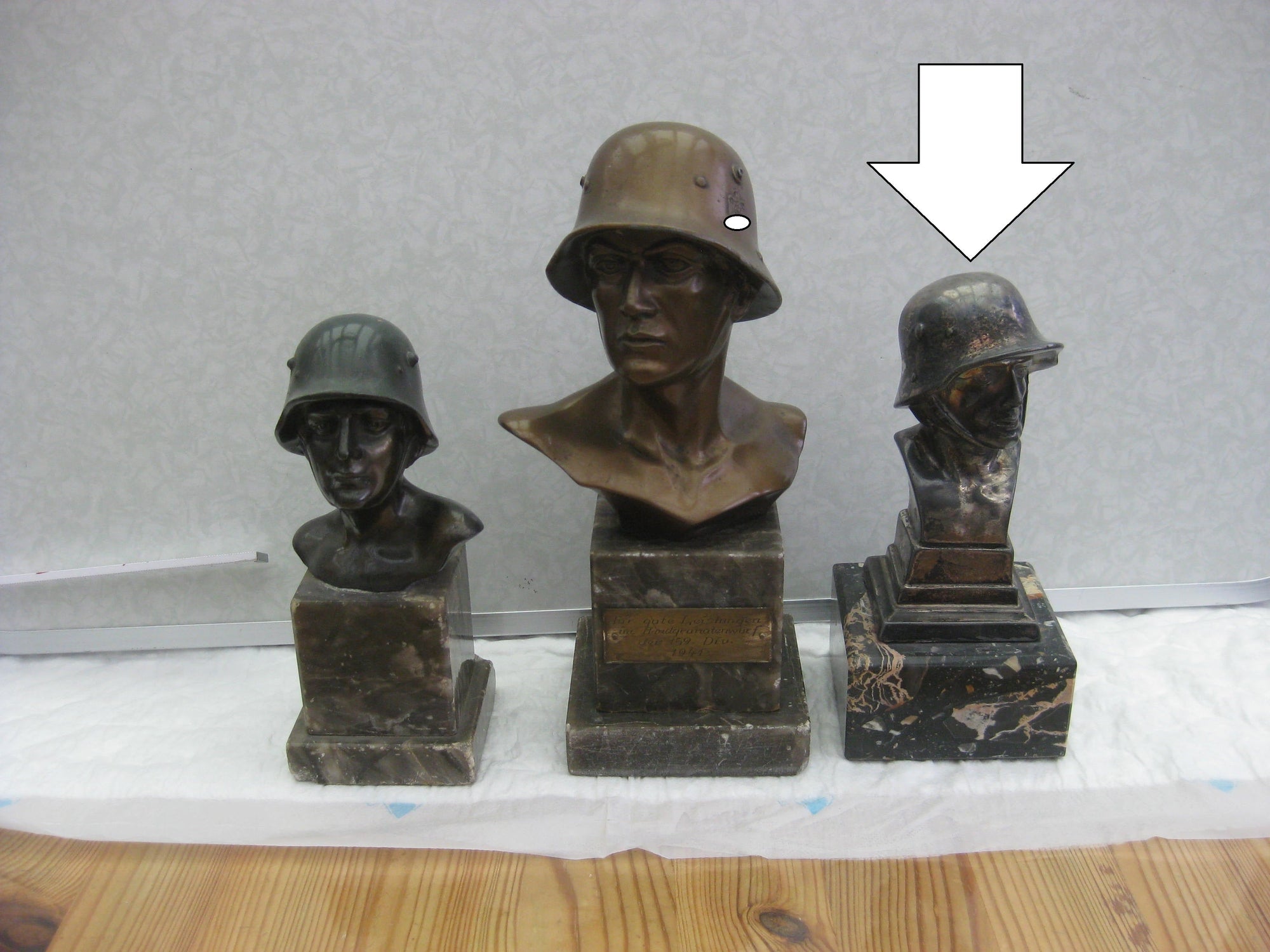 Erinnerungsstück Soldatenbüste Wehrmachtssoldat mit Stahlhelm Panzertruppe Sturmartillerie Panzerjäger Sturmgeschützkommandant Alfons B...