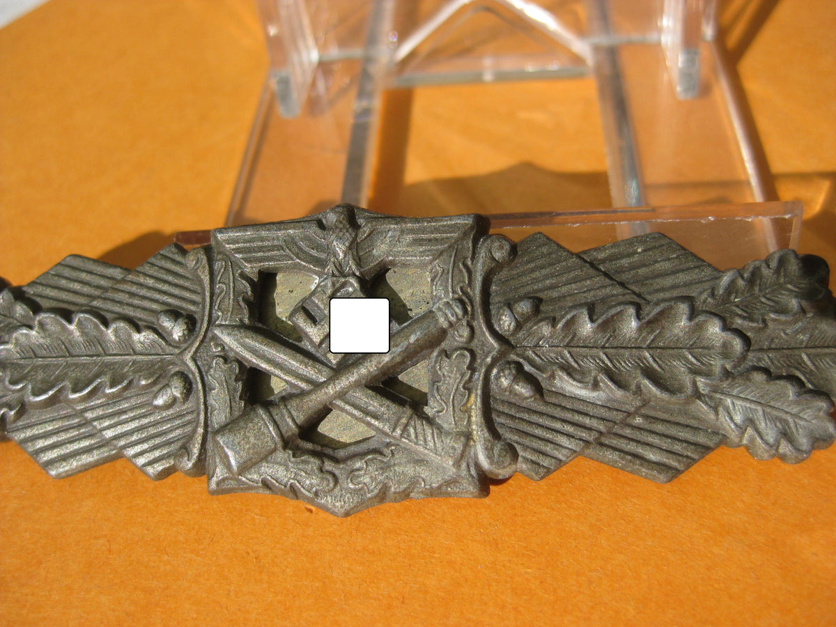 Nahkampfspange (NKS) in Bronze Hersteller: FLL Peekhaus Berlin Orden Wehrmacht