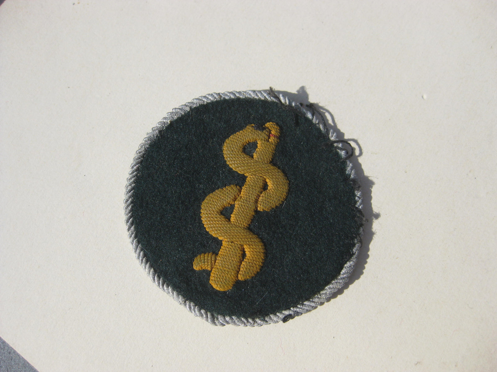 Ärmelabzeichen Sanitätstruppe in einer Planstelle