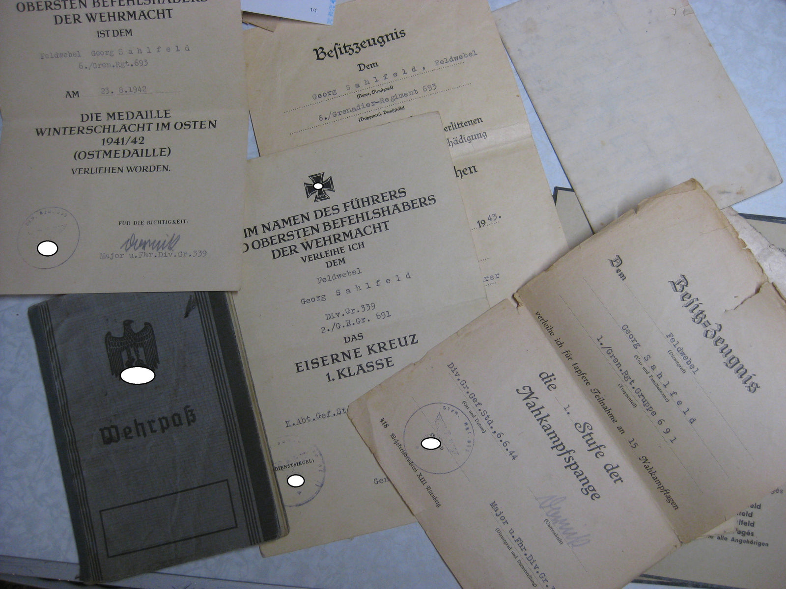 Nachlass Dokumente Verleihungsurkunden Besitzzeugnis Ostfront / Russland