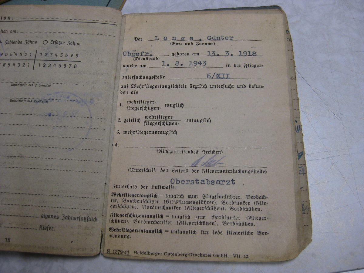 Soldbuch Flugbuch Wehrpaß Wehrmacht Luftwaffe Verwundetenabzeichen in GOLD