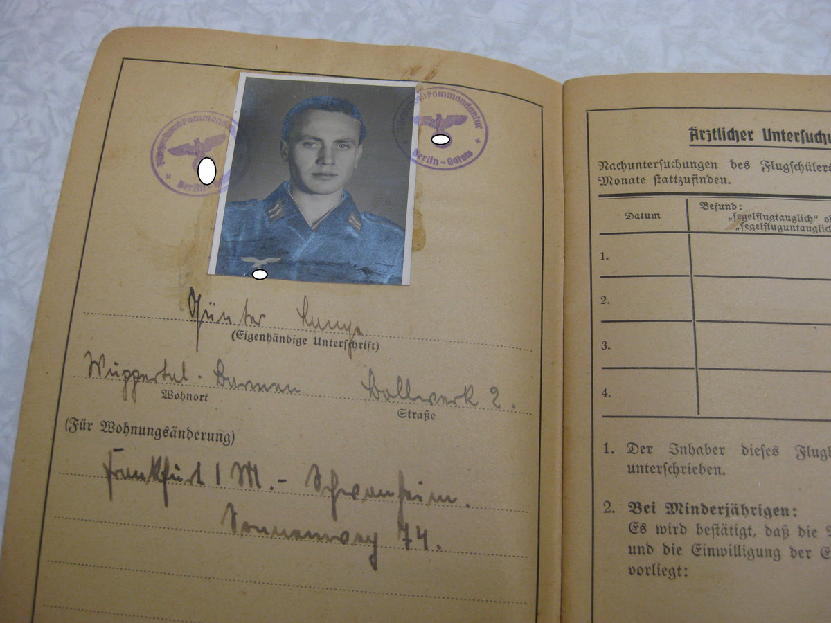 Soldbuch Flugbuch Wehrpaß Wehrmacht Luftwaffe Verwundetenabzeichen in GOLD