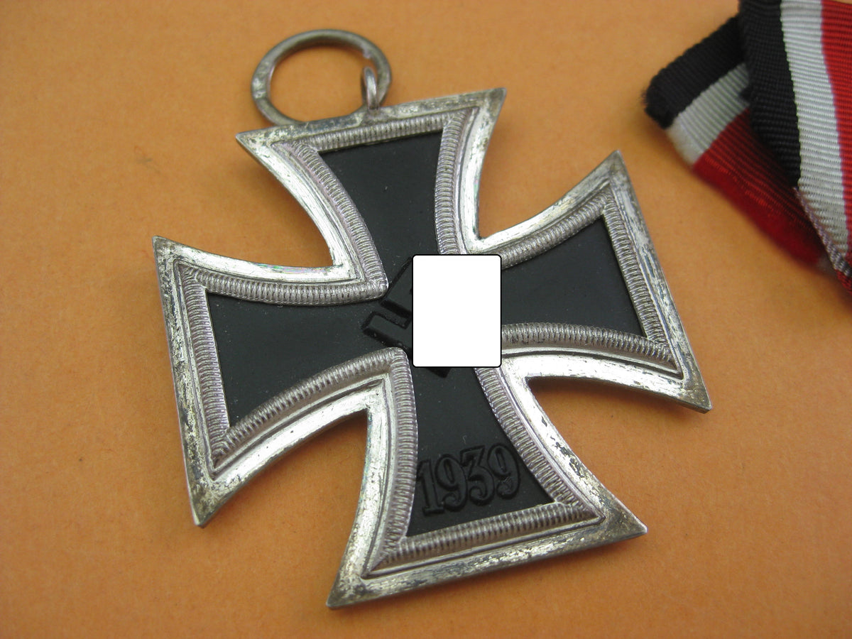 Eisernes Kreuz 2.Klasse 1939 (EK2/39) Hersteller: "120" Mint Condition