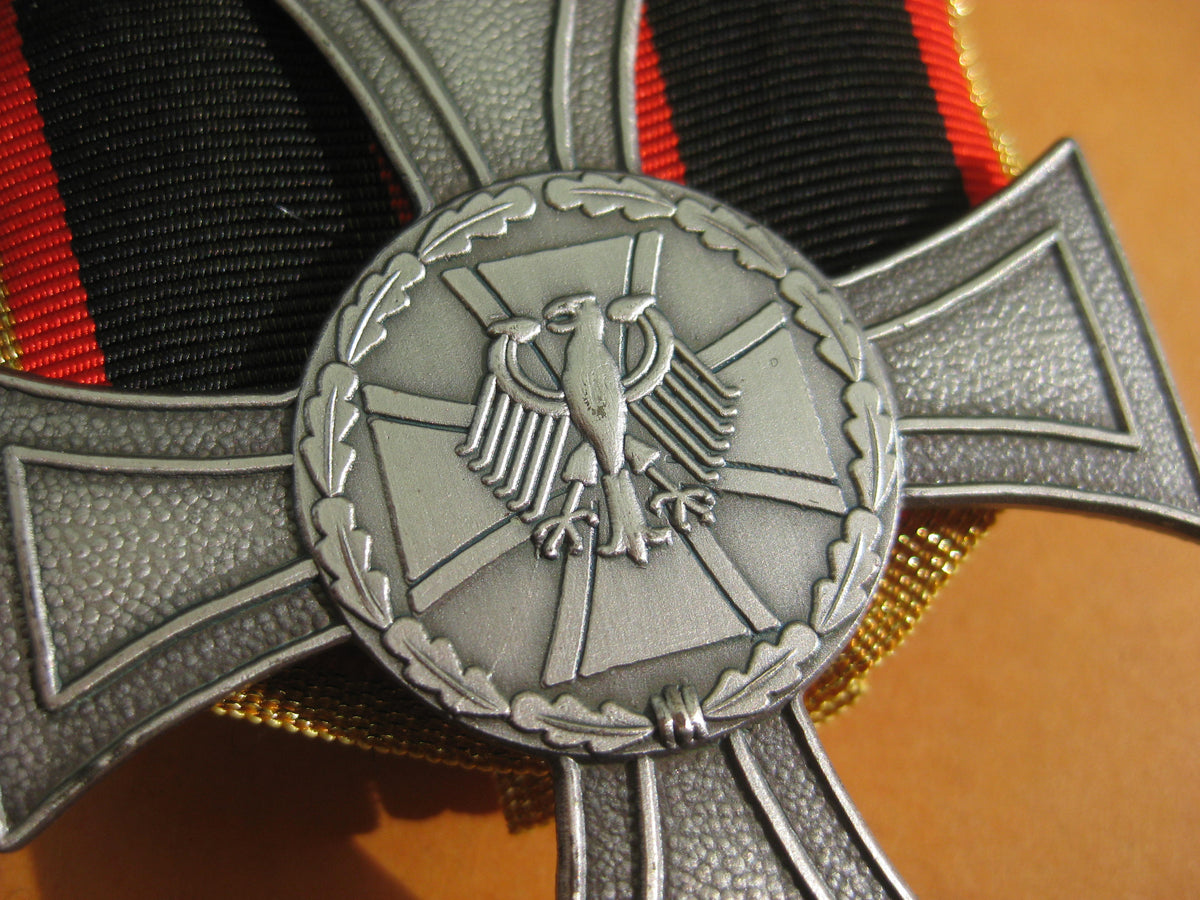 Orden Ehrenzeichen Ehrenkreuz der Bundeswehr Verdienstkreuz Verdienstorden Silber
