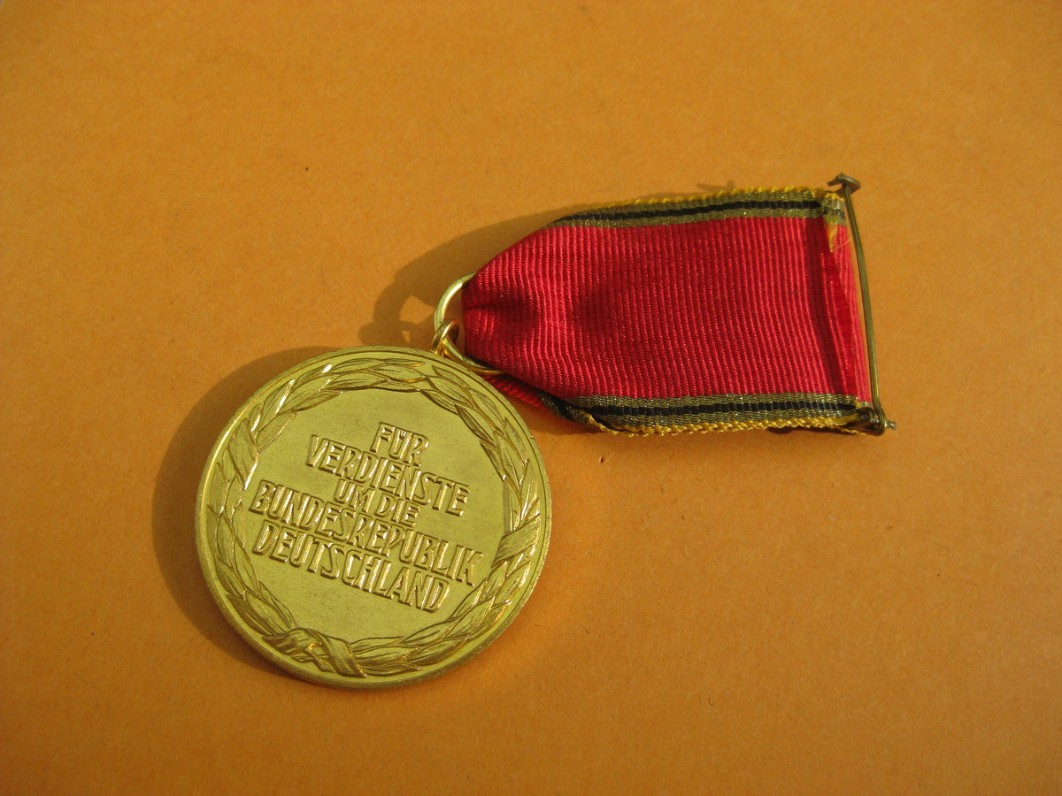 Orden Ehrenzeichen Medaille zum Bundesverdienstorden Bundeswehr Verdienstmedaille